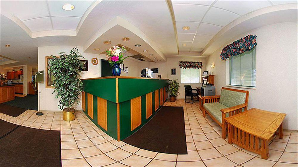 Quality Inn & Suites Нью-Касл Экстерьер фото
