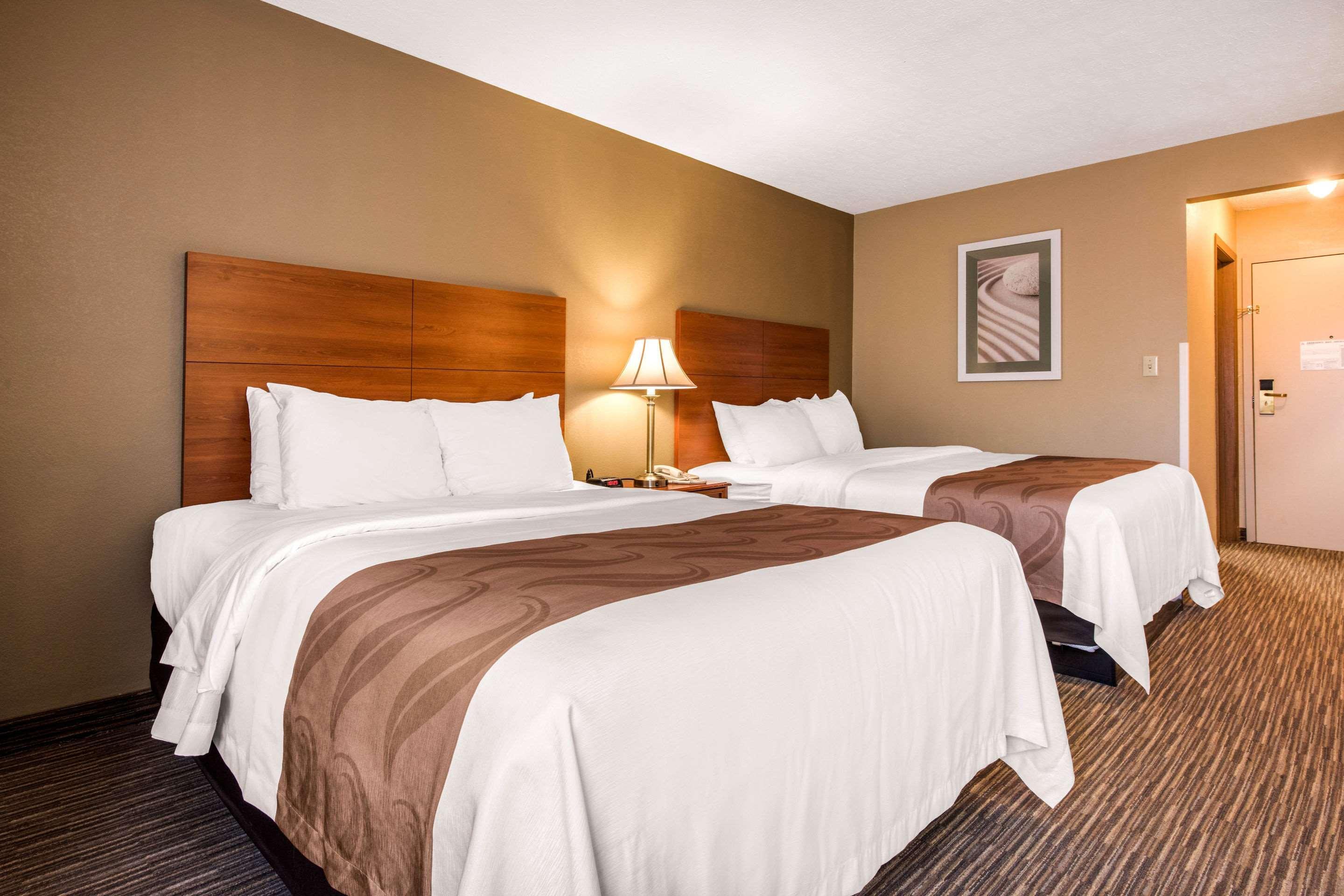 Quality Inn & Suites Нью-Касл Экстерьер фото