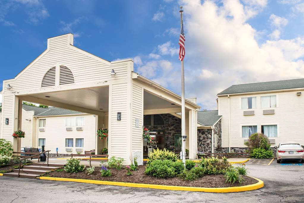Quality Inn & Suites Нью-Касл Экстерьер фото
